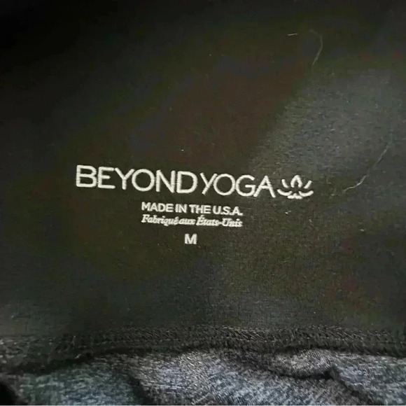 Beyond Yoga Slant Get Enough High Waisted Leggings | Gray Purple | SZ M - Picture 11 of 11